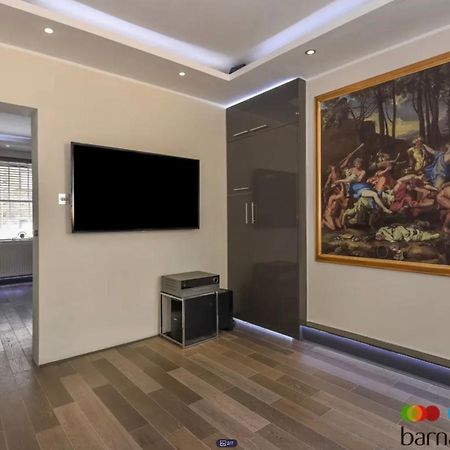 Covent Garden Two Bedroom Flat London Bagian luar foto