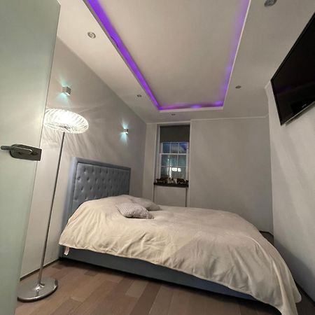 Covent Garden Two Bedroom Flat London Bagian luar foto